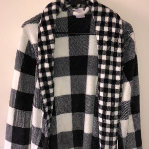 Black and White Checkered Bath Robe